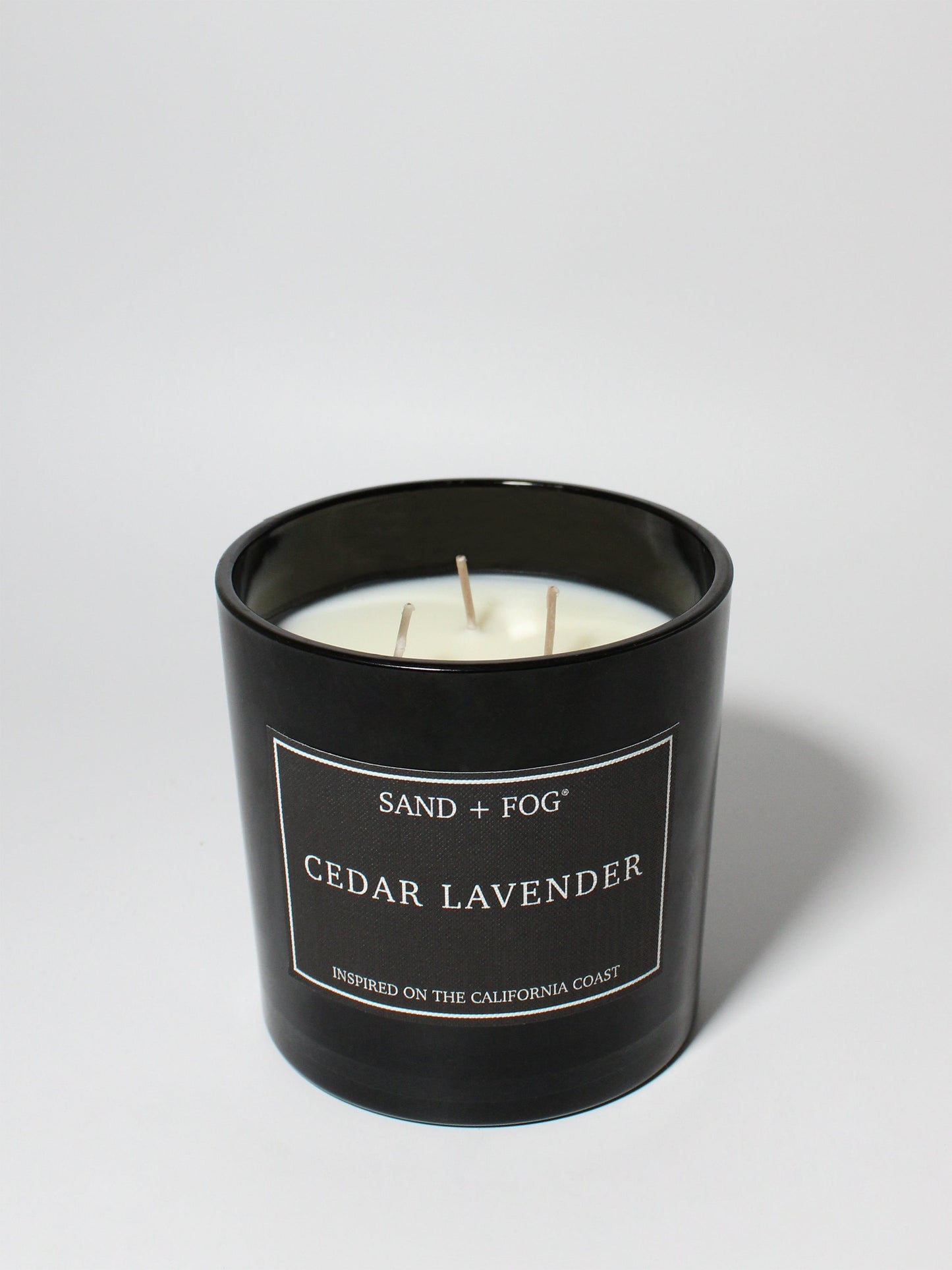 Cedar Lavender 21 oz scented candle Black vessel with Wood lid